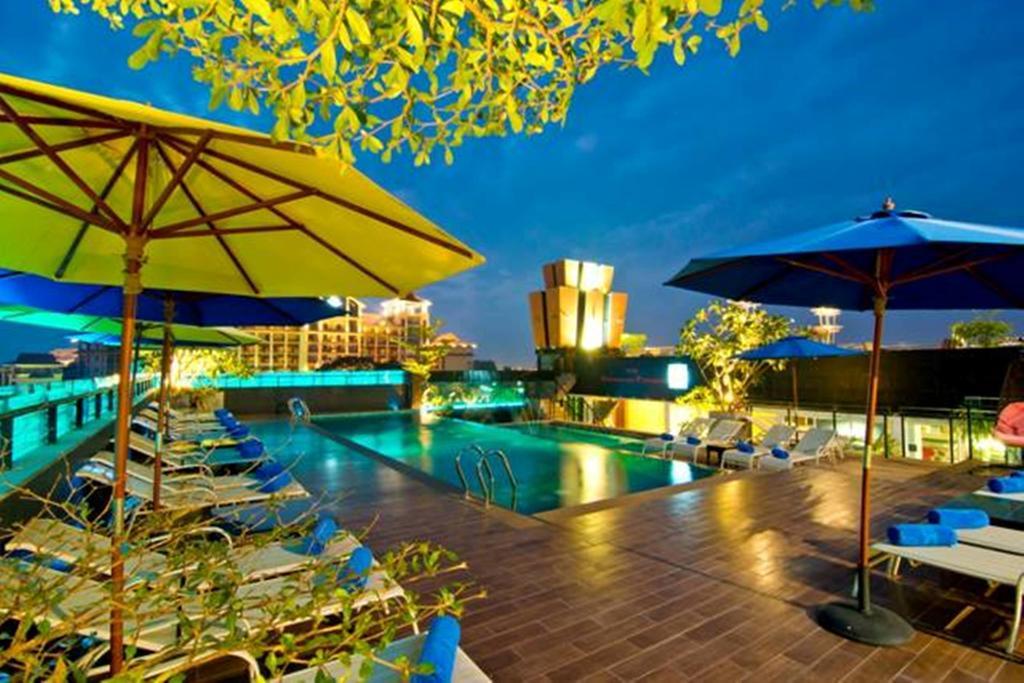 Rashmi'S Plaza Hotel Vientiane Exterior foto