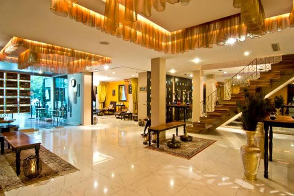 Rashmi'S Plaza Hotel Vientiane Exterior foto